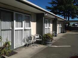 Camberley Court Motel