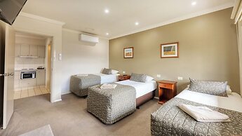 Saltbush Motor Inn