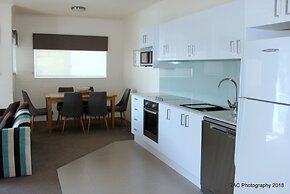 Mollymook Cove Apartments