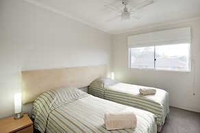 Mollymook Cove Apartments