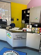 Paddle Steamer Motel