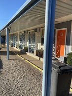 Paddle Steamer Motel