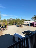 Paddle Steamer Motel