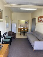 Paddle Steamer Motel