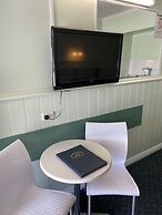 Paddle Steamer Motel