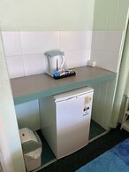 Paddle Steamer Motel