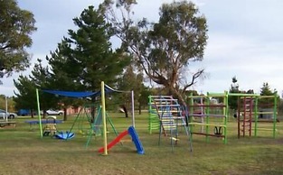 Paddle Steamer Motel