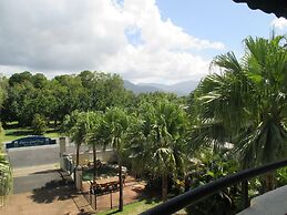 Royal Palm Villas Cairns
