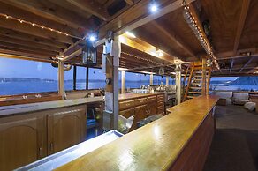 The Rock Adventure Cruise