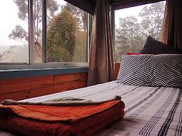 Glenbrook House and Cottage