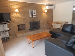 Mountain View Motor Inn & Holiday Lodges