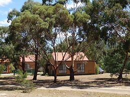 Mountain View Motor Inn & Holiday Lodges