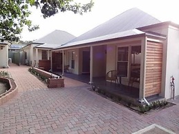Hahndorf Oak Tree Cottages