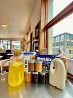 On Top Apartments & Hostel Backpackers