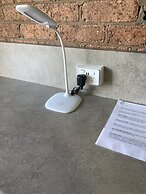 Hamilton's Henry Parkes Motor Inn, Parkes