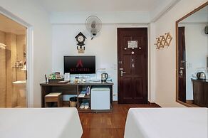 A25 Hotel - Doi Can 2