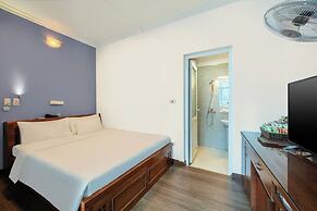 A25 Hotel - Doi Can 2