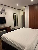 A25 Hotel - 26 Hang Non