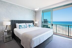 The Waterford on Main Beach