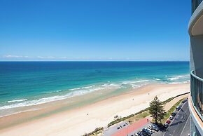 The Waterford on Main Beach