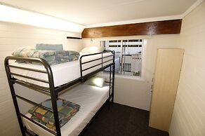 Kangaroo Inn - Hostel