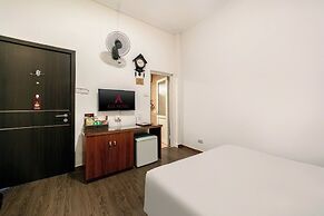 A25 Hotel - Doi Can 1