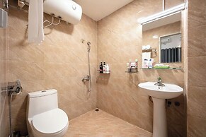 A25 Hotel - Doi Can 1