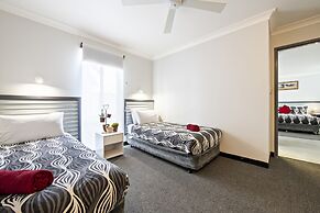 Comfort Inn Shearing Shed