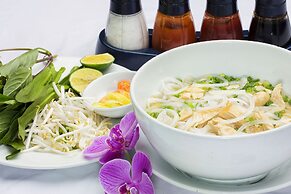 Vien Dong Hotel Phu My Hung