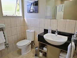 Blue Ridge Studios and Bed & Breakfast