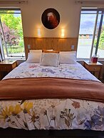 Blue Ridge Studios and Bed & Breakfast