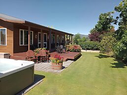 Blue Ridge Studios and Bed & Breakfast