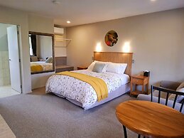 Blue Ridge Studios and Bed & Breakfast