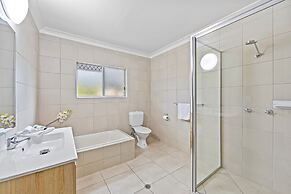 Koala Court Holiday Apartments