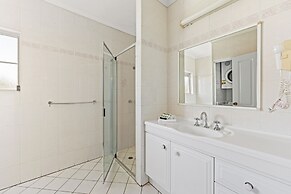 Koala Court Holiday Apartments