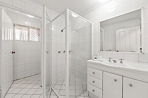 Koala Court Holiday Apartments