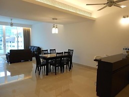 Brunsfield Embassyview Condosuite