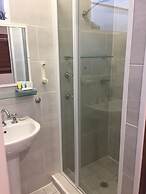 Across Country Motel and Serviced Apartments