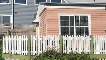 Stanley Hotel & Apartments