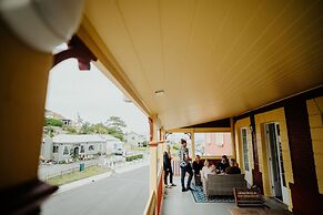 Stanley Hotel & Apartments