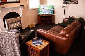 Stanley Hotel & Apartments