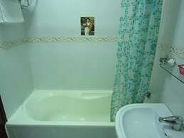 Tan Hoang Long Hotel District 5