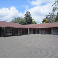 The Hobbit Motorlodge