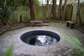 The Hobbit Motorlodge