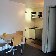 The Hobbit Motorlodge