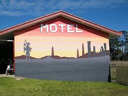 The Clansman Motel