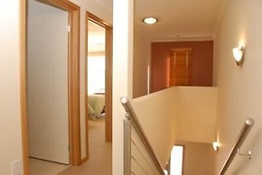 The Lakes Apartments