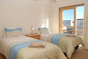 The Lakes Apartments