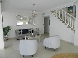 2nd Avenue Beachside Apartments