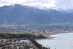 Sierra Beachfront Motel
